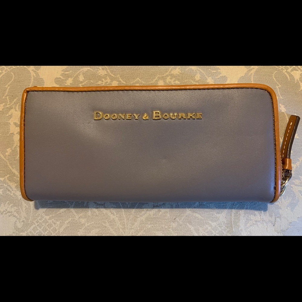 Large zip around wallet